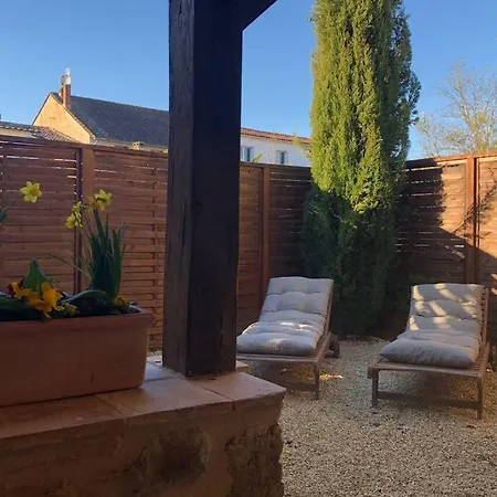 Beautiful Bastide House & Courtyard Garden Eymet